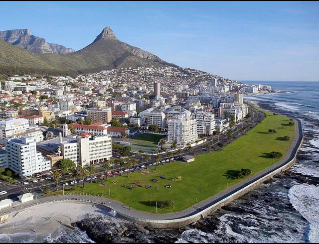 1 BEDROOM APARTMENT TO LET IN SEA POINT
